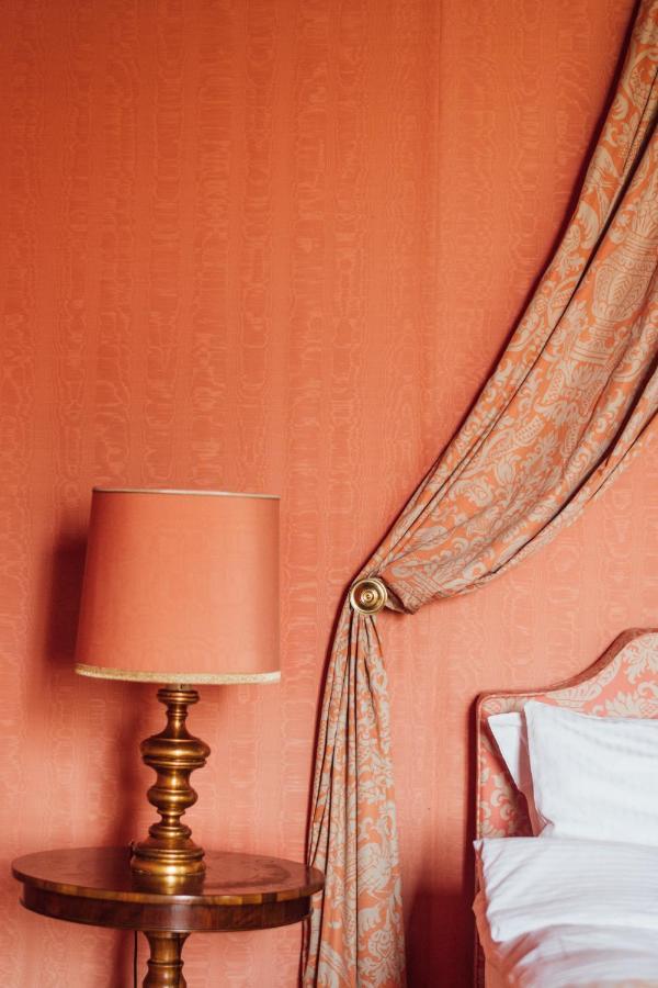 Buonvisi B&B ลุคคา ภายนอก รูปภาพ