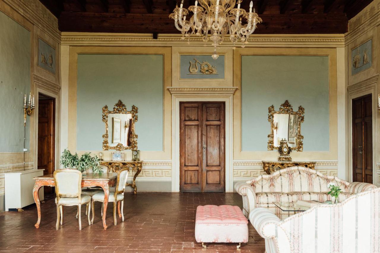 Buonvisi B&B ลุคคา ภายนอก รูปภาพ